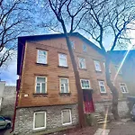 Stella's Kappeli - Near Bus Station And Airport - Near Bus Tram Stops - Free Parking, Wifi And Netflix - New Renovation * Tallinn