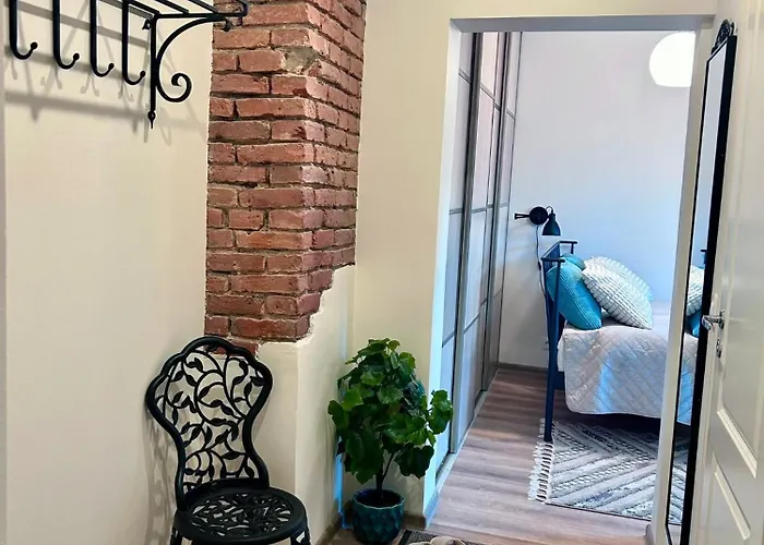 Stella's Kappeli - Near Bus Station And Airport - Near Bus Tram Stops - Free Parking, Wifi And Netflix - New Renovation